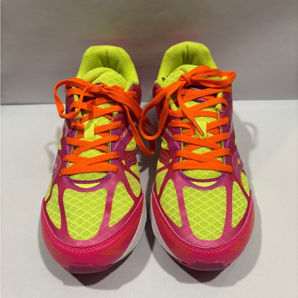 Saucony Kinvara 4 Women’s Size 5.5 Running Shoes Neon Pink Yellow Orange - Picture 4 of 8
